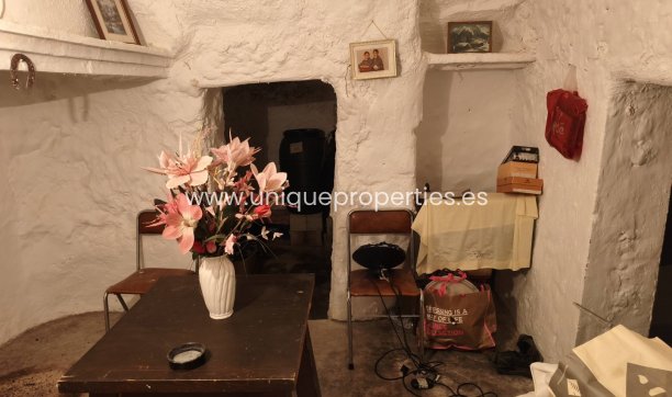 Resale - Cave House -
Castril
