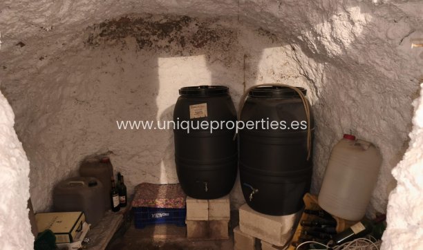 Resale - Cave House -
Castril