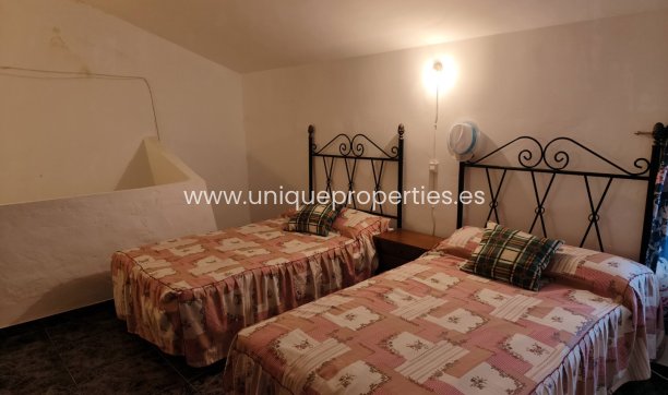 Resale - Cave House -
Castril
