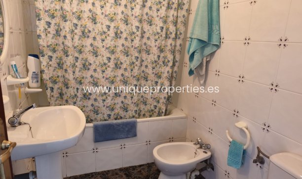 Resale - Cave House -
Castril