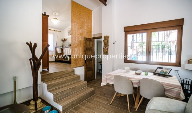 Resale - House -
LA TERCIA - La Tercia