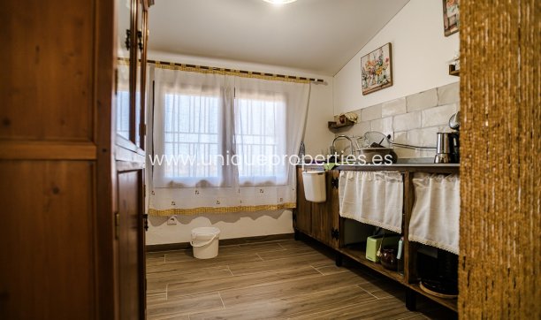 Resale - House -
LA TERCIA - La Tercia