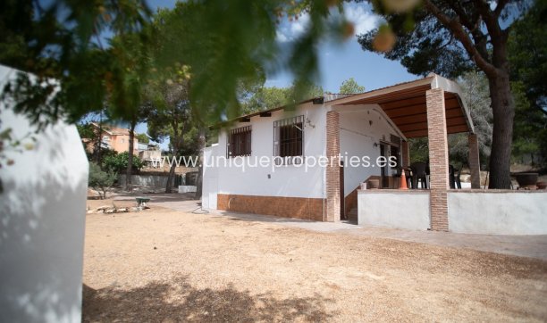 Resale - House -
LA TERCIA - La Tercia
