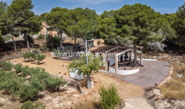 Resale - House -
LA TERCIA - La Tercia