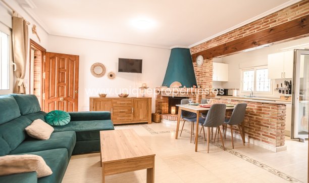Herverkoop - Apartment -
Orihuela Costa