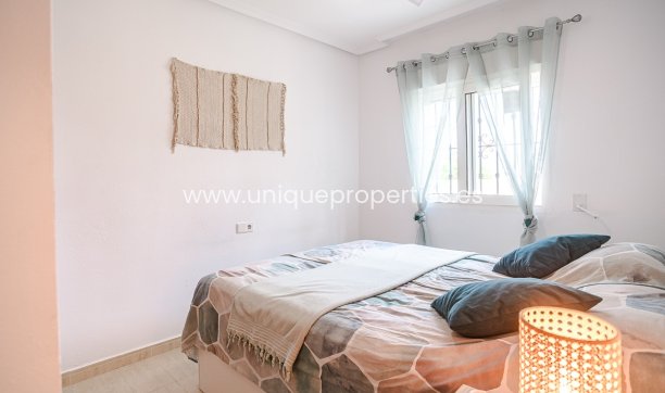 Herverkoop - Apartment -
Orihuela Costa