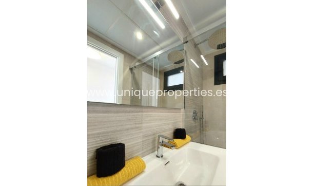 Resale - Apartment -
Orihuela Costa - Villamartin