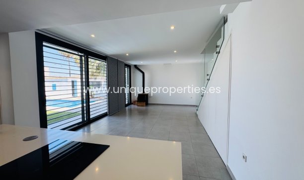 Resale - Villa -
San Pedro del Pinatar - Lo pagan