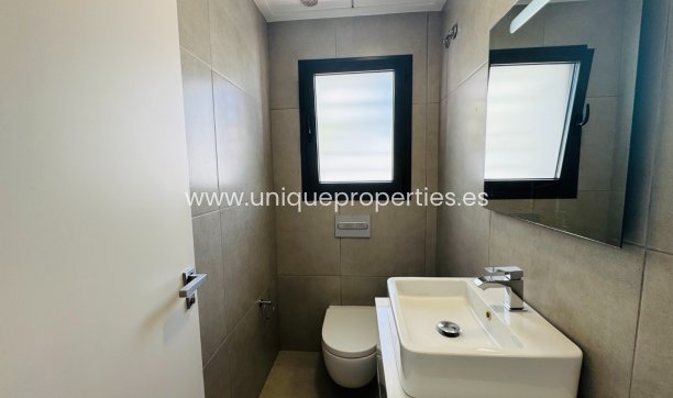 Resale - Villa -
San Pedro del Pinatar - Lo pagan