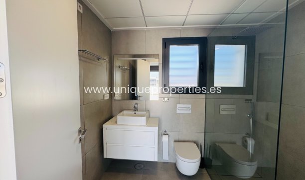 Resale - Villa -
San Pedro del Pinatar - Lo pagan