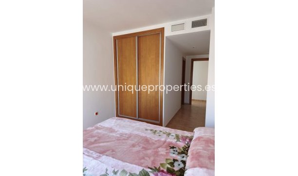 Revente - Apartment -
Albox