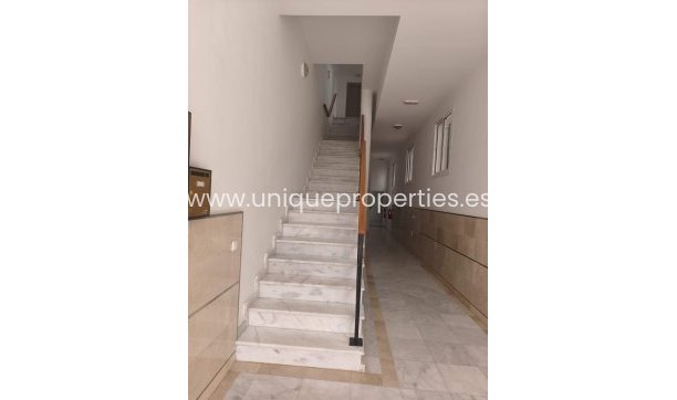Revente - Apartment -
Albox