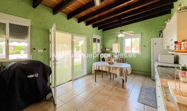 Reventa - House -
CATRAL - Catral