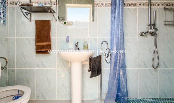 Reventa - House -
CATRAL - Catral