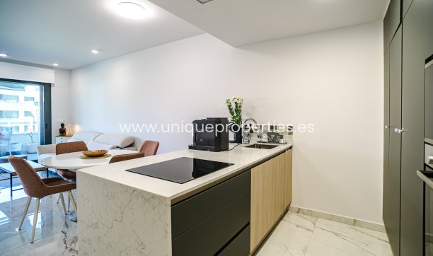 Revente - Apartment -
Torrevieja