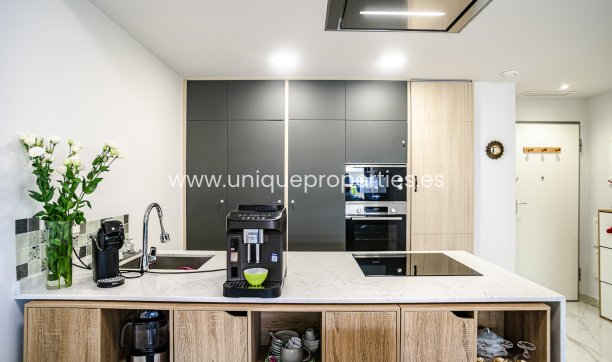 Revente - Apartment -
Torrevieja