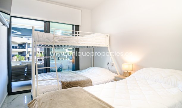 Revente - Apartment -
Torrevieja