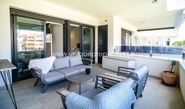 Revente - Apartment -
Torrevieja
