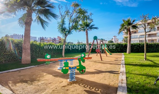 Revente - Apartment -
Torrevieja