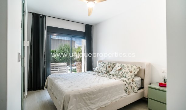 Resale - Villa -
Algorfa - La Finca Golf
