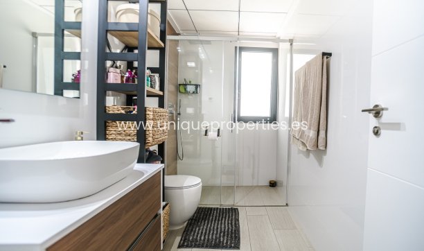 Resale - Villa -
Algorfa - La Finca Golf