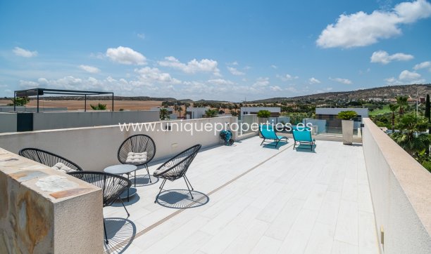 Resale - Villa -
Algorfa - La Finca Golf