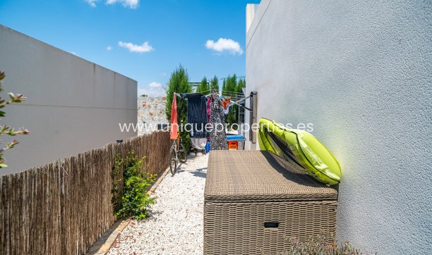 Resale - Villa -
Algorfa - La Finca Golf