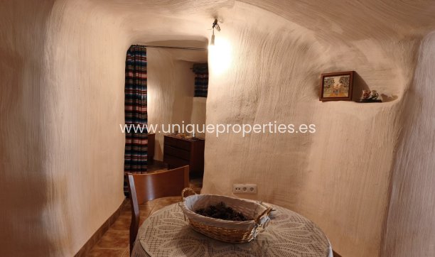 Resale - Cave House -
Huescar