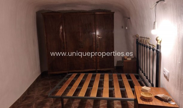 Resale - Cave House -
Huescar