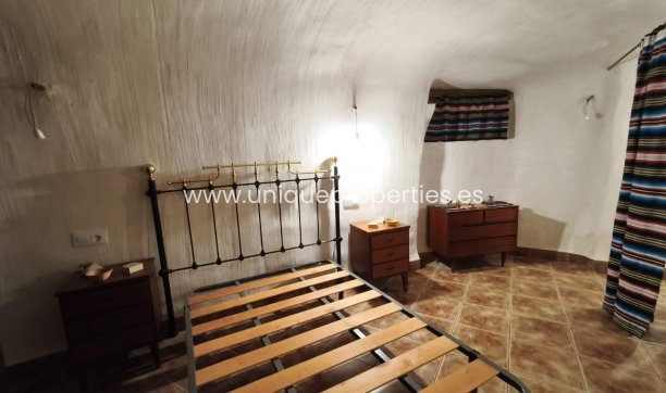 Resale - Cave House -
Huescar