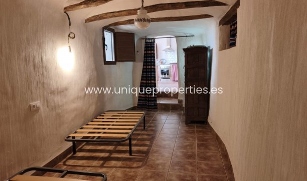 Resale - Cave House -
Huescar