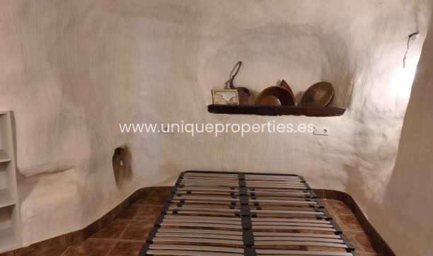 Resale - Cave House -
Huescar