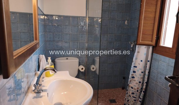 Resale - Cave House -
Huescar