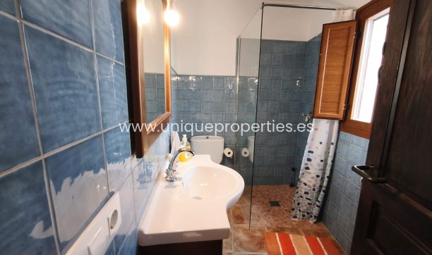 Resale - Cave House -
Huescar