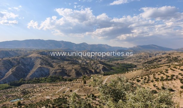 Herverkoop - Cortijo -
Castril
