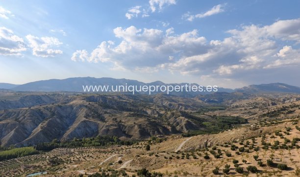 Herverkoop - Cortijo -
Castril