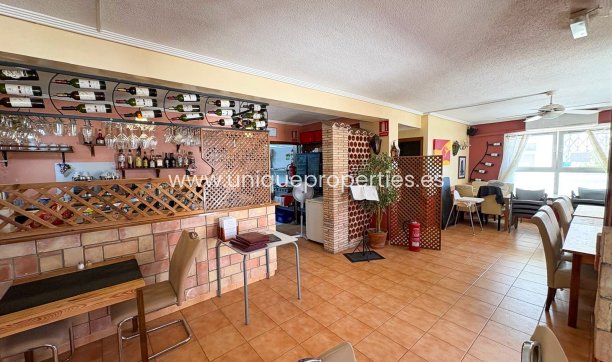 Resale - Commercial Property -
Torrevieja - La Veleta