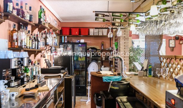 Resale - Commercial Property -
Torrevieja - La Veleta