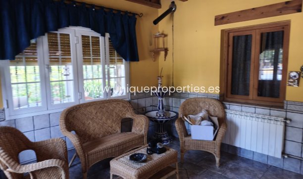 Resale - Villa -
Castril