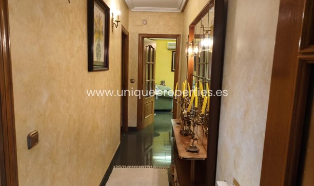 Resale - Villa -
Castril