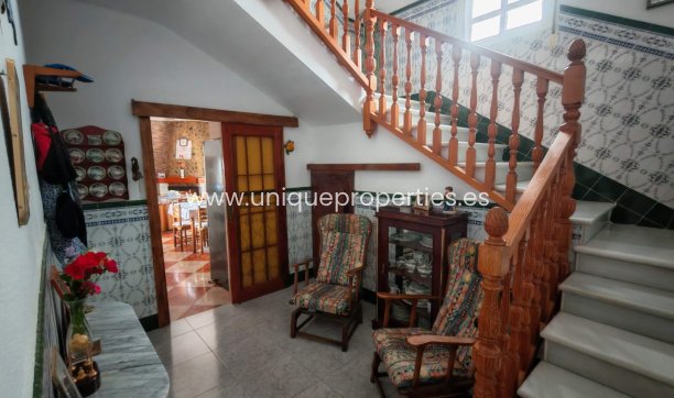 Resale - Village House -
Cantoria