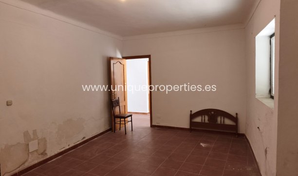 Herverkoop - Village House -
Olula del Rio