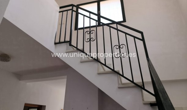 Herverkoop - Village House -
Olula del Rio