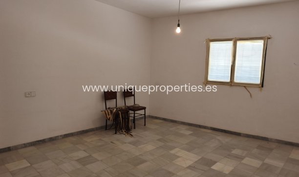 Herverkoop - Village House -
Olula del Rio