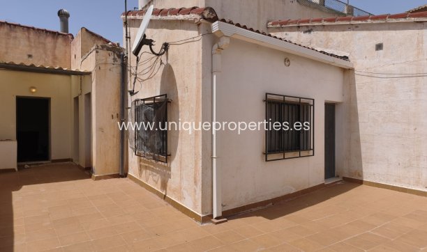 Herverkoop - Village House -
Olula del Rio
