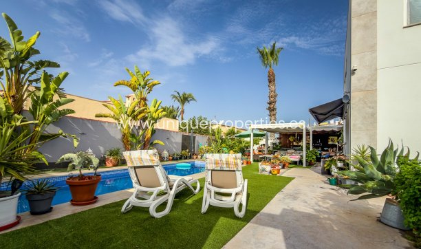 Resale - Villa -
Torrevieja - Torreta - Florida