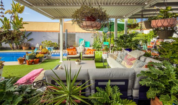 Resale - Villa -
Torrevieja - Torreta - Florida