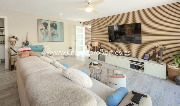 Resale - Villa -
Torrevieja - Torreta - Florida