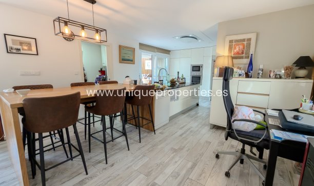 Resale - Villa -
Torrevieja - Torreta - Florida