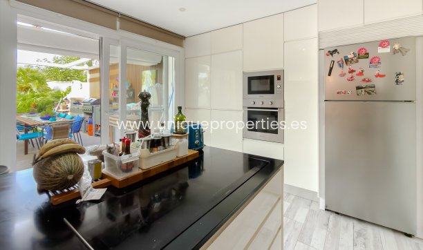 Resale - Villa -
Torrevieja - Torreta - Florida